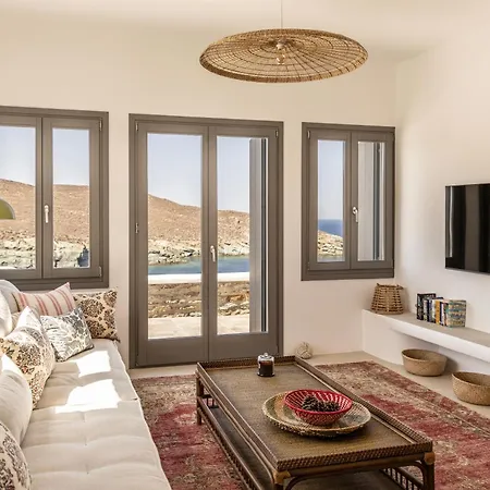 Kephala, Beachfront Luxury With Pool * Grionisi