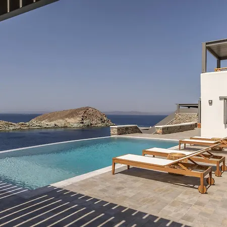 Villa Kephala, Beachfront Luxury With Pool
