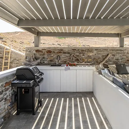 Kephala, Beachfront Luxury With Pool Grionisi