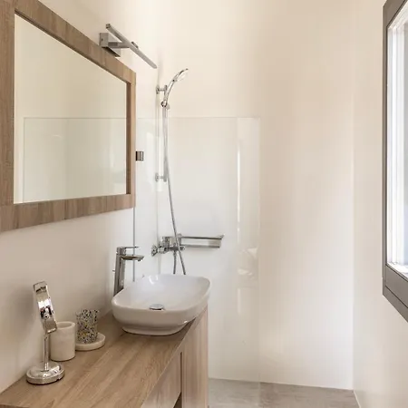Kephala, Beachfront Luxury With Pool Villa Grionisi