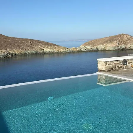 Kephala, Beachfront Luxury With Pool Grionisi