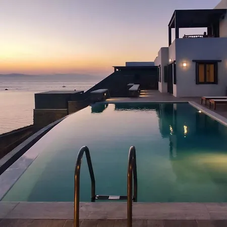 Kephala, Beachfront Luxury With Pool *